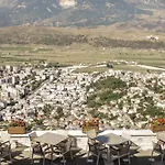 Kerculla Θέρετρο