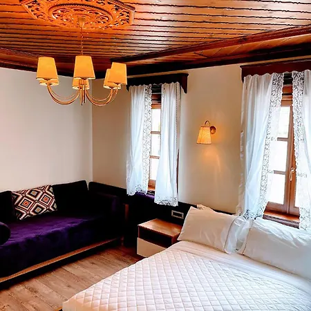 Kerculla منتجع Gjirokastër